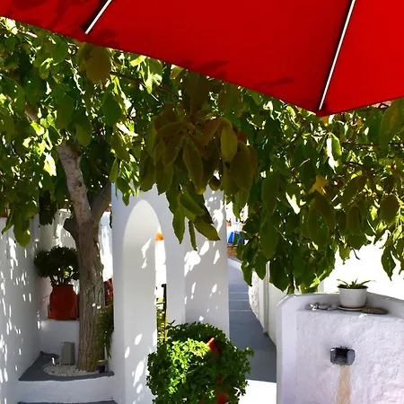 Mannas House 2 Émbonasz